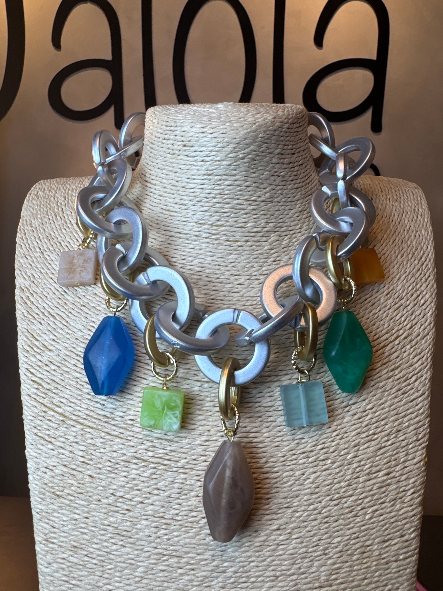Alma Necklace