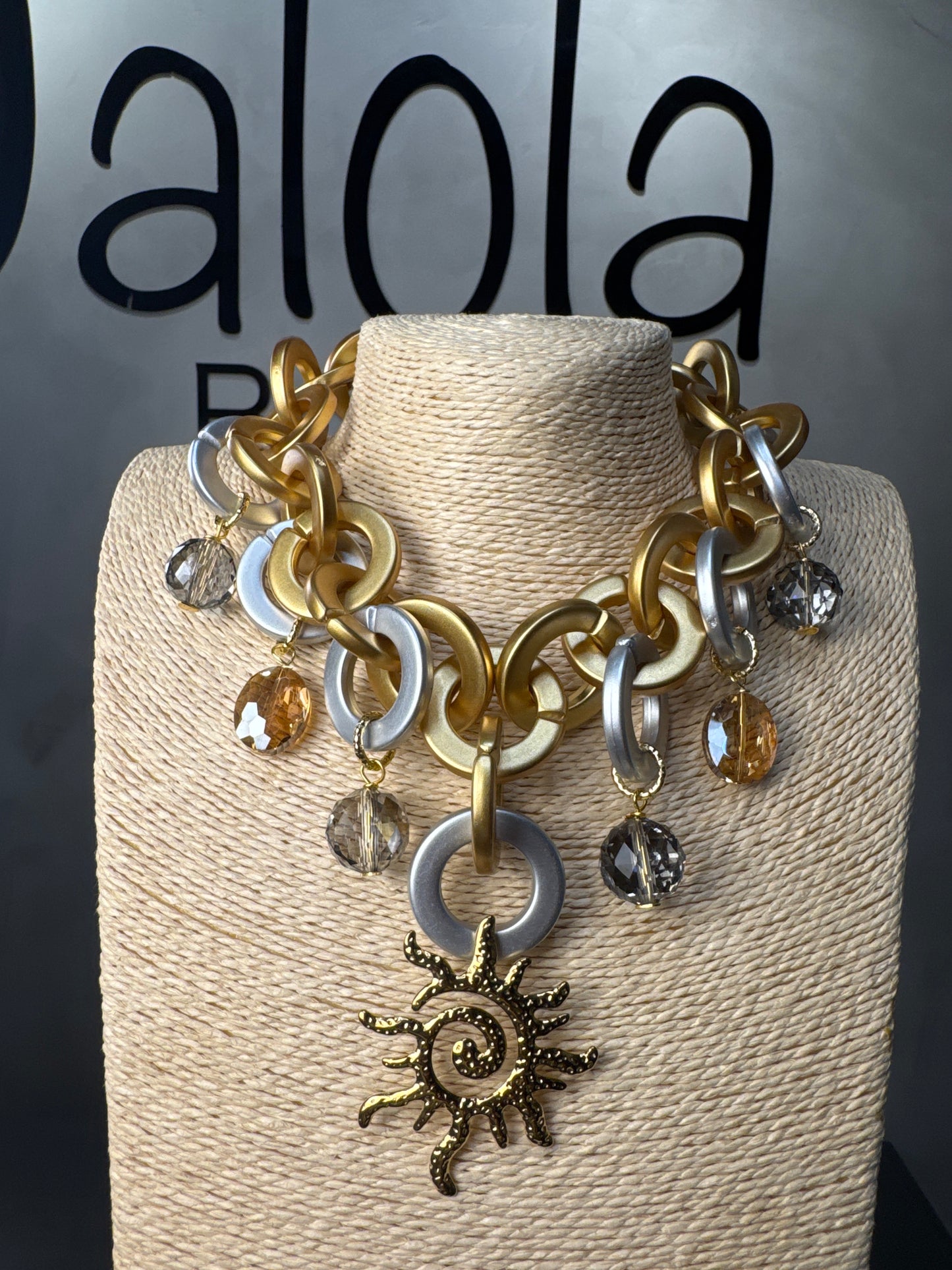 Arian Necklace