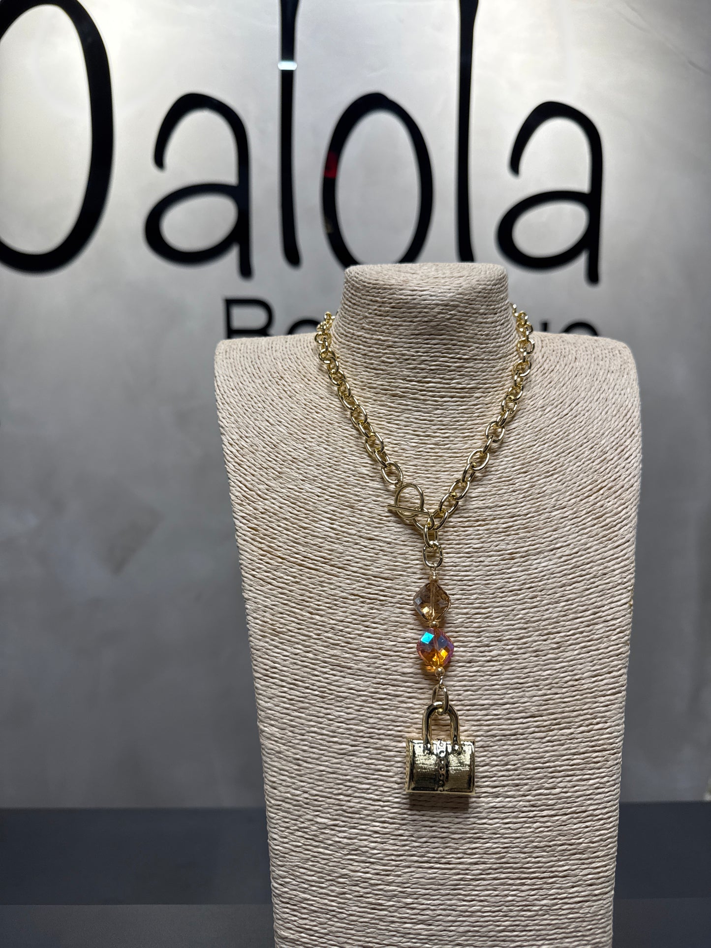 Collar largo