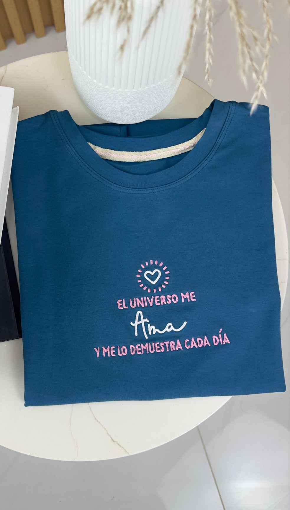 Universo T-shirt