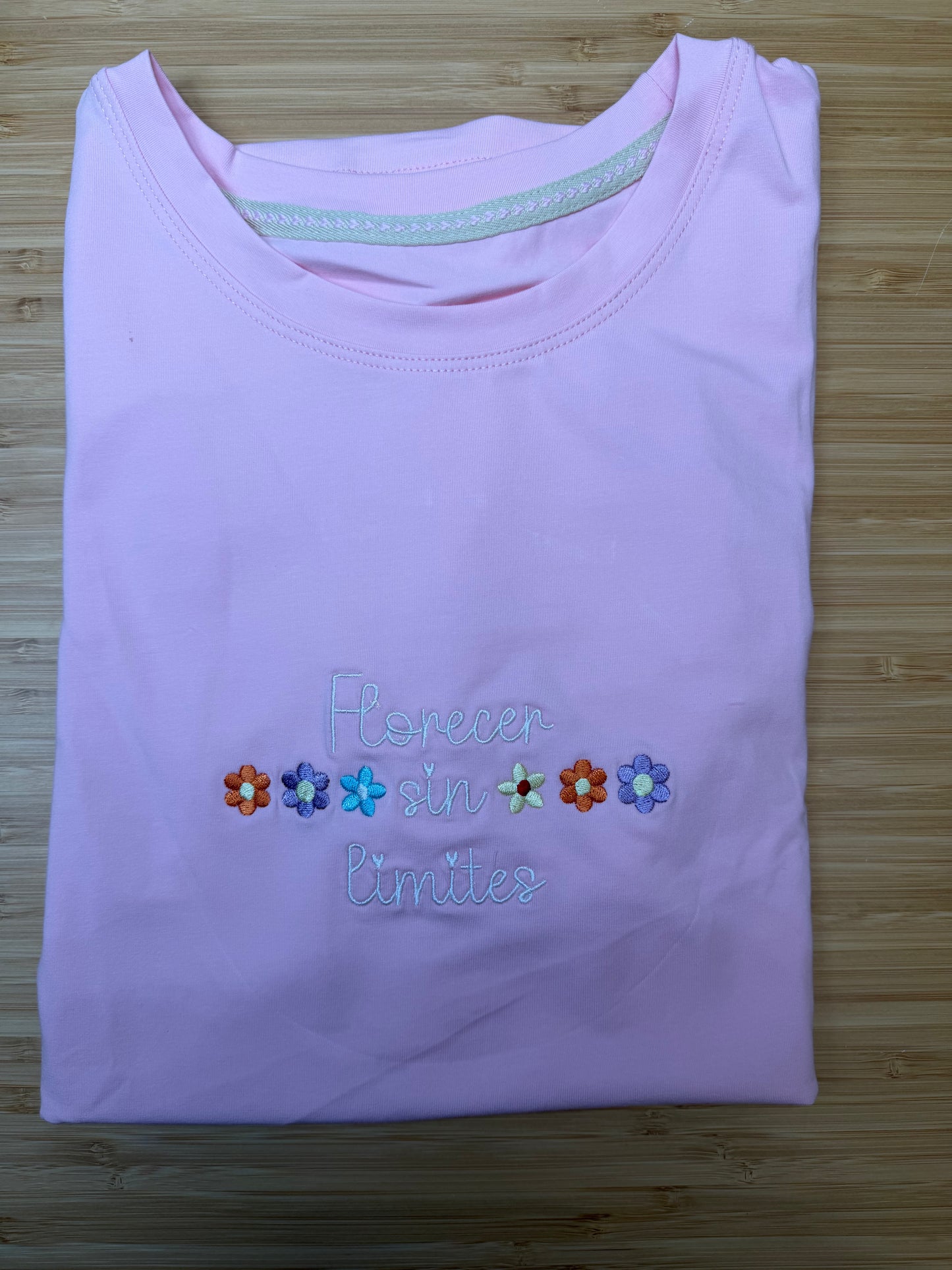 Florecer Tshirt