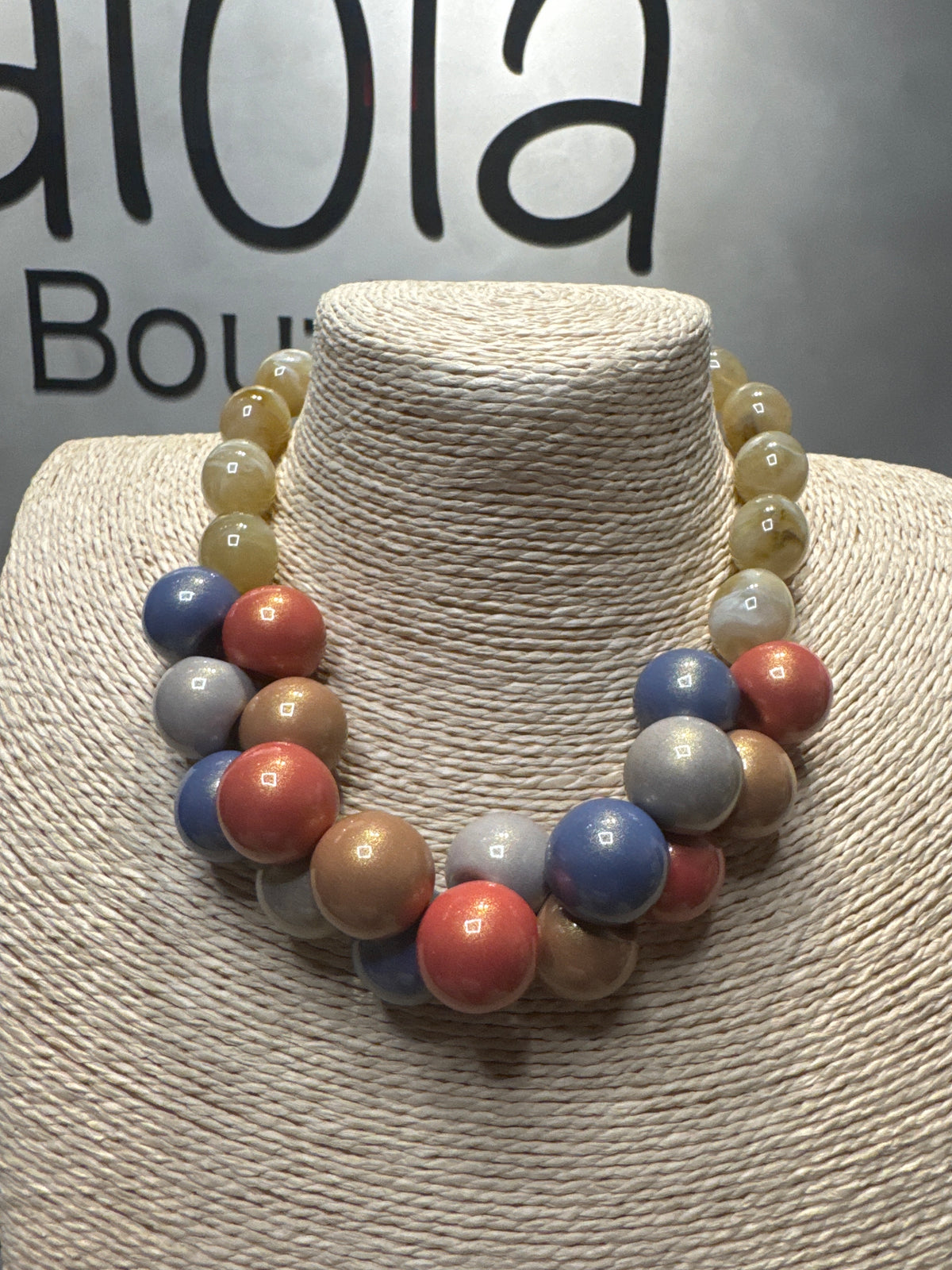Mila Necklace