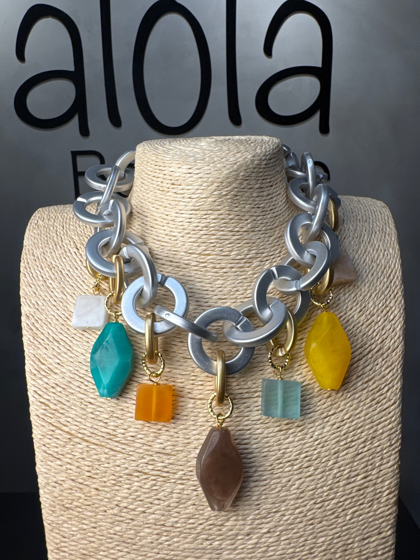 Alma Necklace