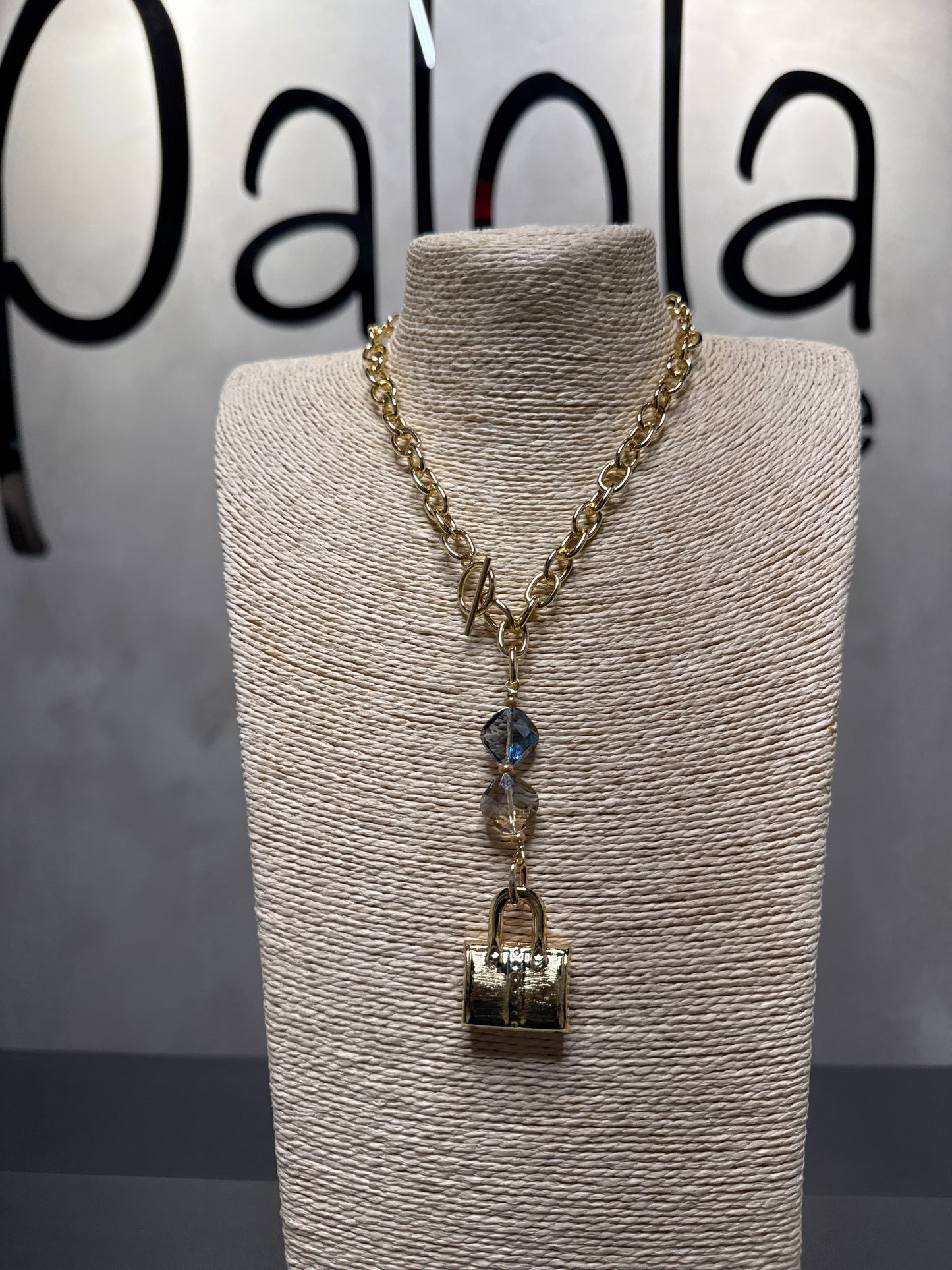 Collar largo