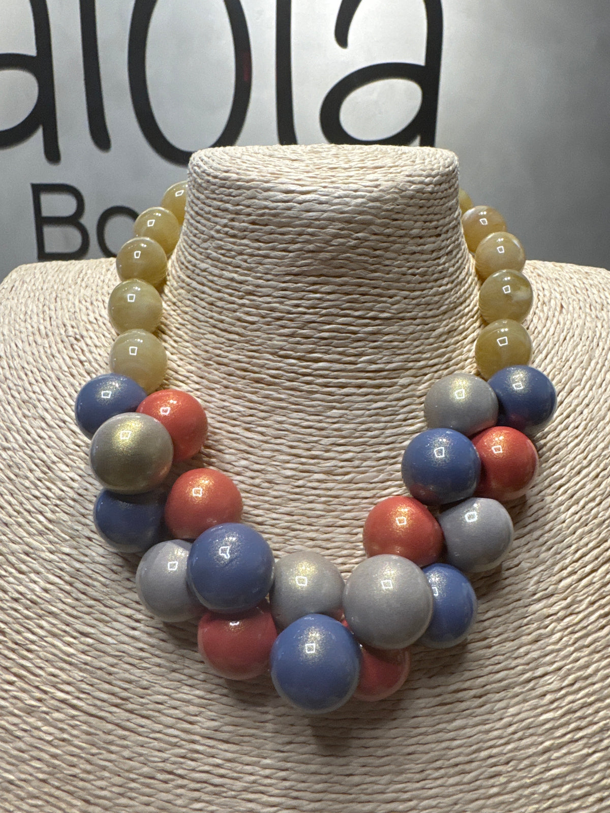 Mila Necklace
