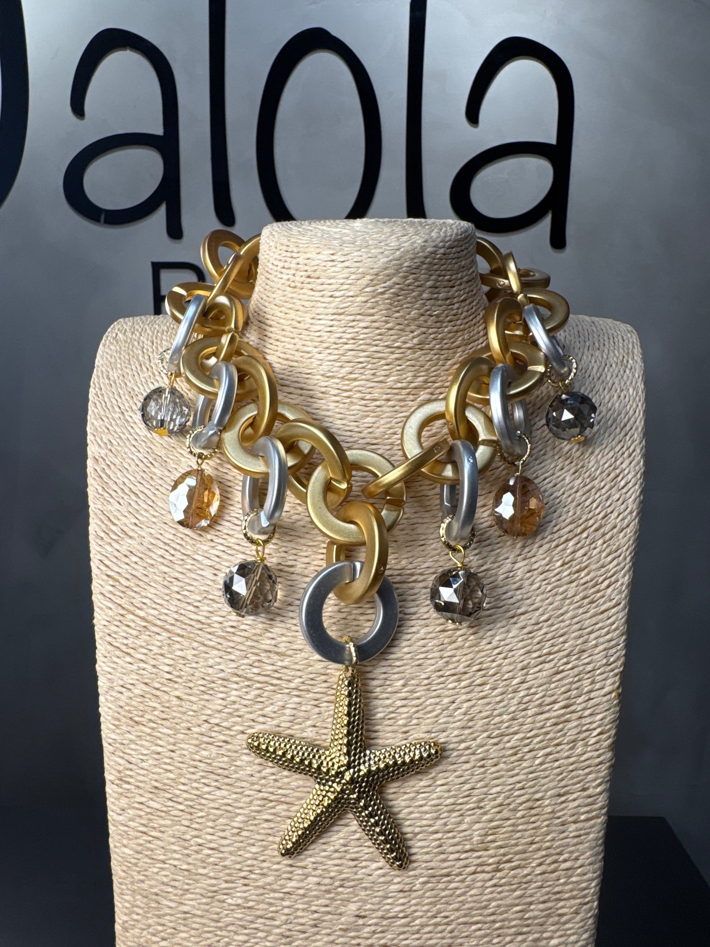 Arian Necklace