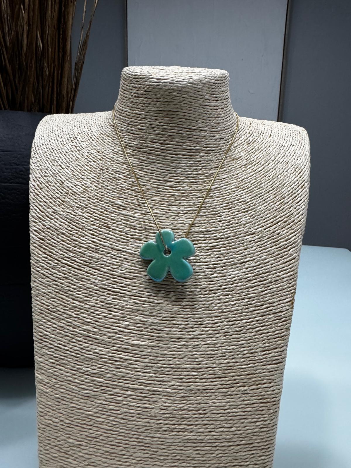 Flor Necklace