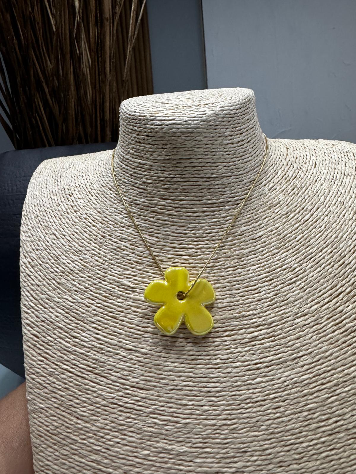 Flor Necklace