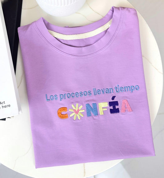 Confía T-shirt