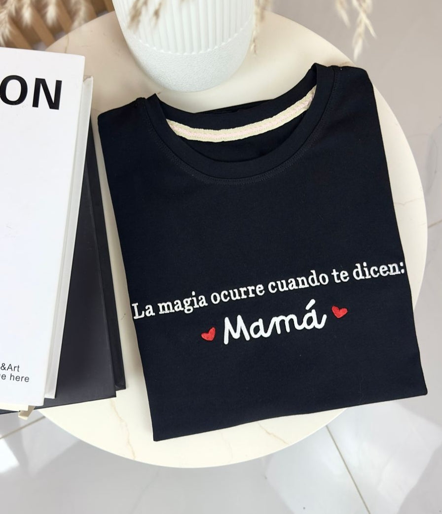 Mamá T-shirt